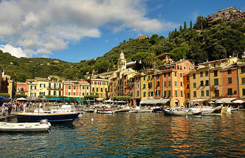 A beautiful view of the houses and the sea in Portofino