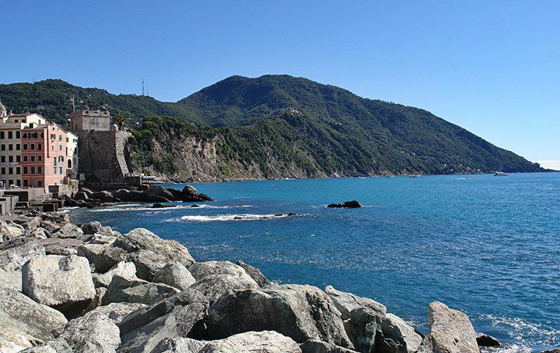View of the sea and the mountains in Camogli