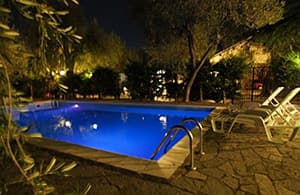 Holiday rental in an Agriturismo with a pool in a vineyard village in Liguria