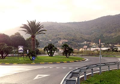 Learn how easily to reach Liguria